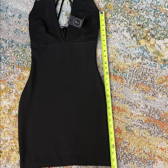 NWT: Boohoo Petite Strappy Bodycon Dress - Picture 5 of 8